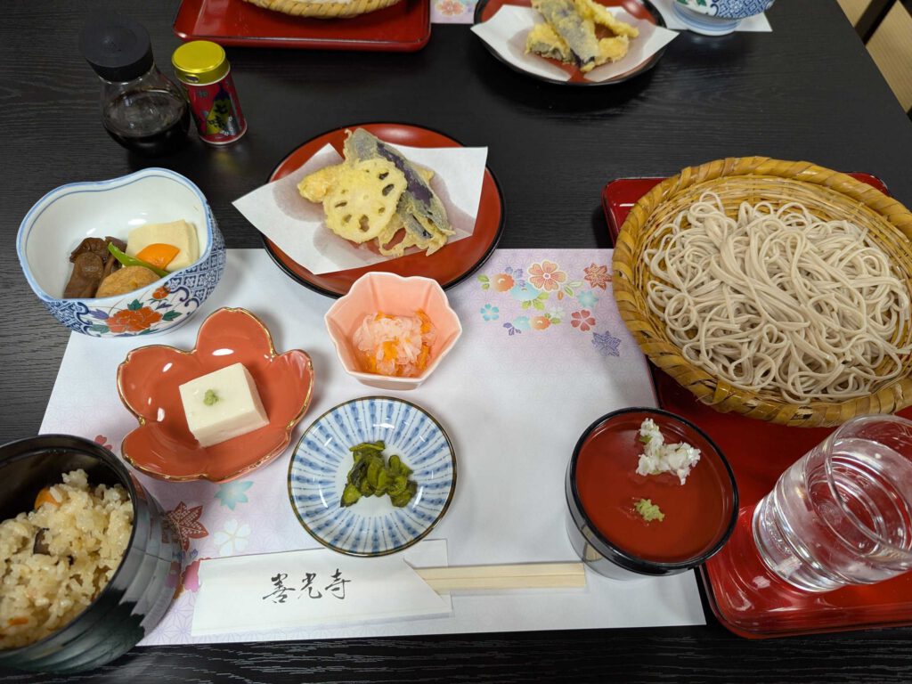 1 1宿坊での精進料理